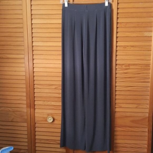 Last Tango NWT Dark Grey Elastic Waistband Front Slit Pant Legs Size Small - Picture 2 of 10